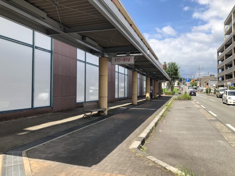 タクシー乗り場