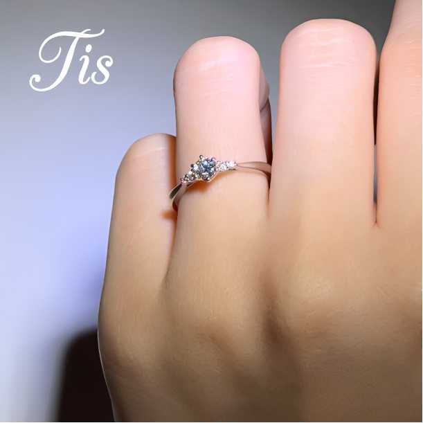 当社オリジナルブランド 『Tis～ティス～』 婚約指輪